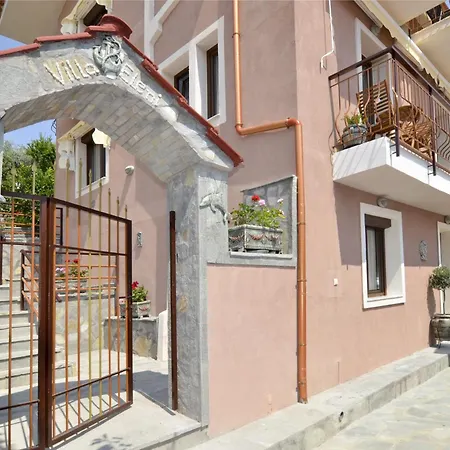 Eleni 3* Skála Marión