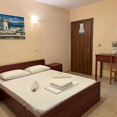 Eleni 3* Skála Marión