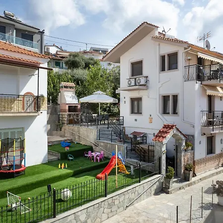 Apart-hotel Eleni 3*