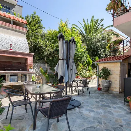 Eleni 아파트호텔 3*