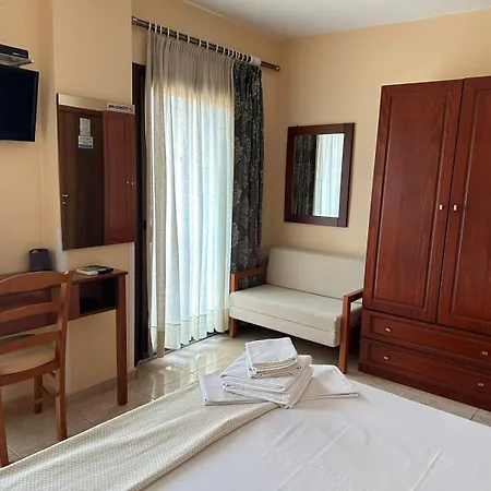 Eleni Aparthotel 3*