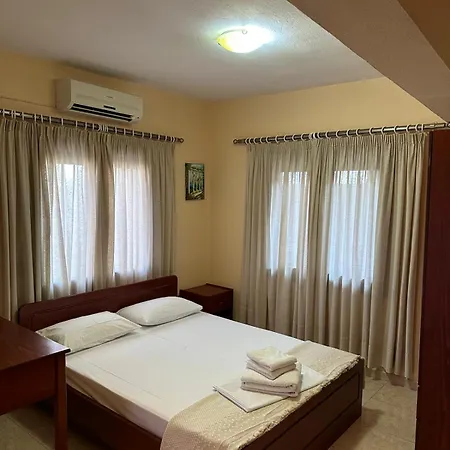 Eleni Lägenhetshotell