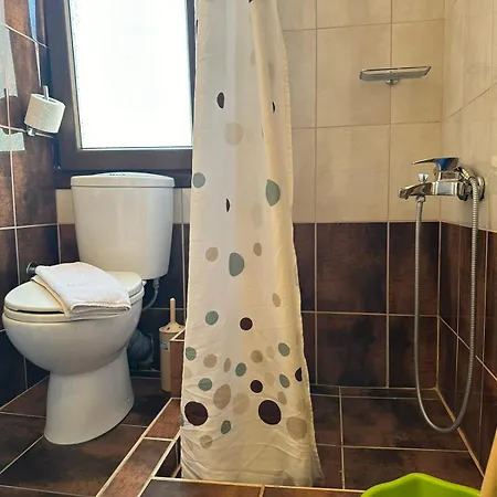 Eleni Lägenhetshotell Skála Marión