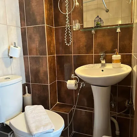 Eleni Lägenhetshotell Skála Marión