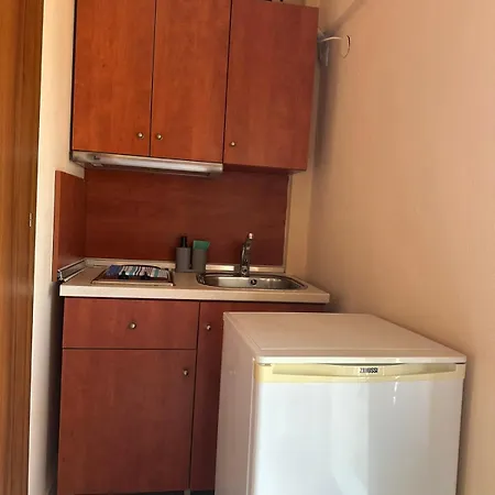 Lägenhetshotell Eleni Skála Marión