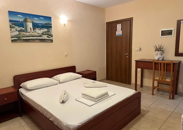 Eleni 3* Skála Marión